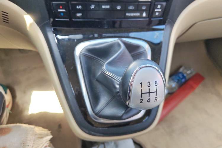 Used Haval H6 2011 2.0L Manual Two-Wheel Drive Elite Version Gear Lever