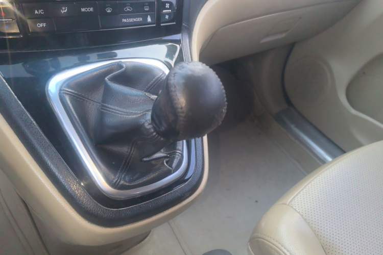 Used Haval H6 2011 2.0L Manual Two-Wheel Drive Elite Version Gear Lever