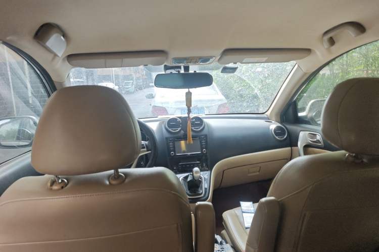 Used Haval H6 2011 2.0L Manual Two-Wheel Drive Elite Version Headliner