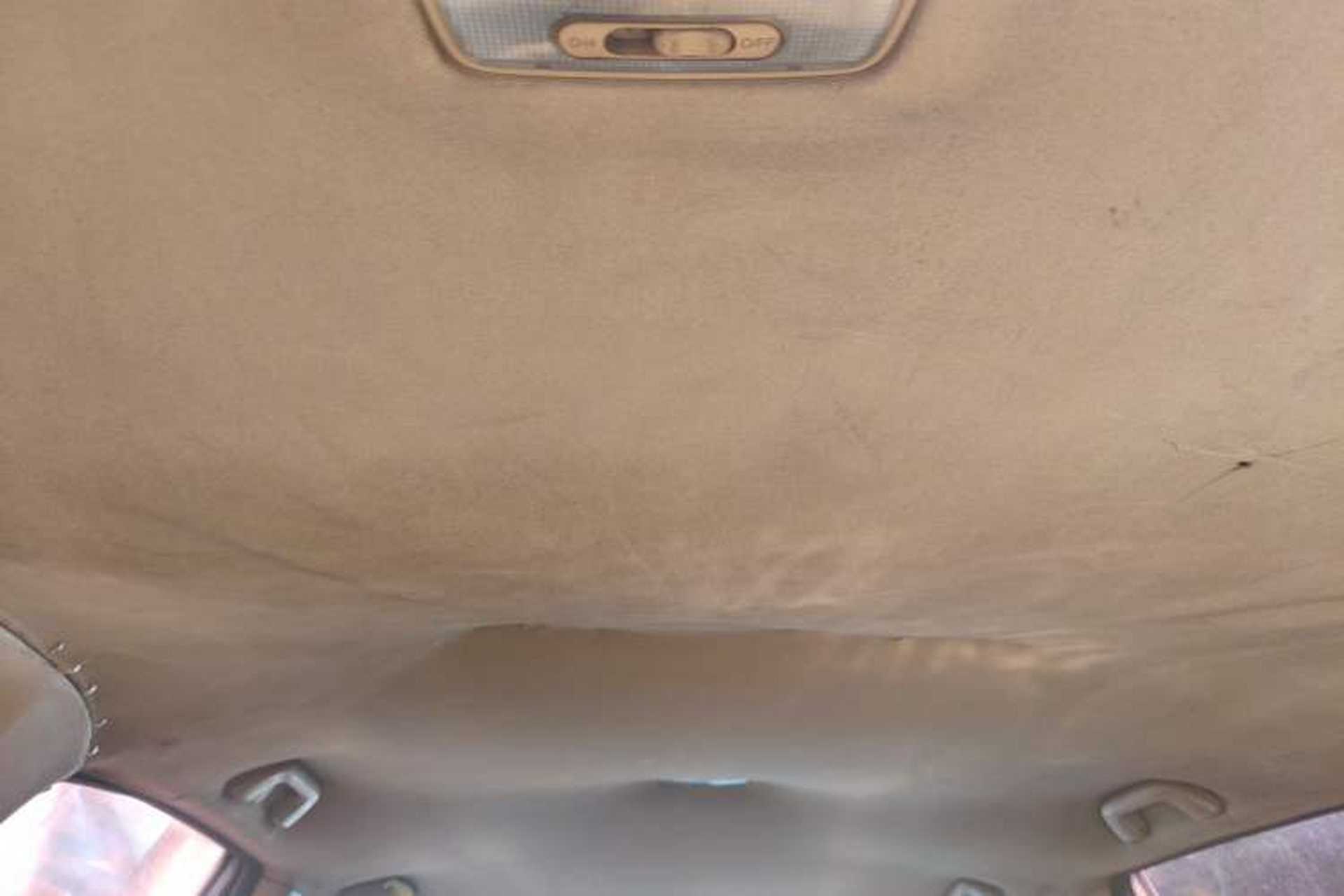 Used Haval H6 2011 2.0L Manual Two-Wheel Drive Elite Version Headliner