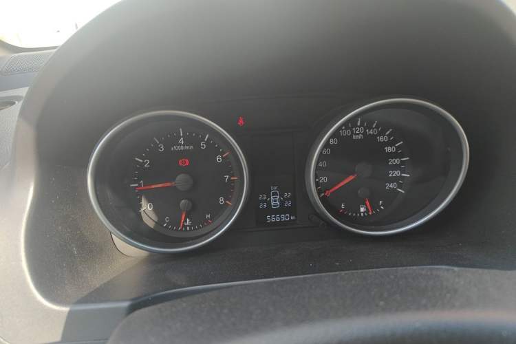 Used Haval H6 2011 2.0L Manual Two-Wheel Drive Elite Version Instrument Cluster