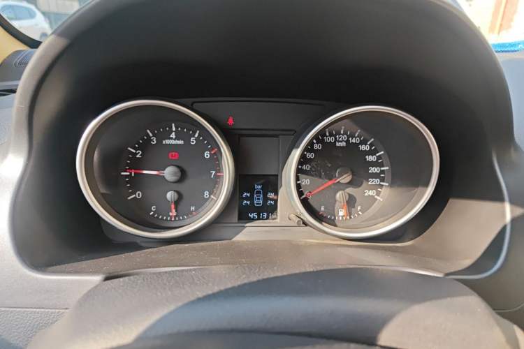 Used Haval H6 2011 2.0L Manual Two-Wheel Drive Elite Version Instrument Cluster