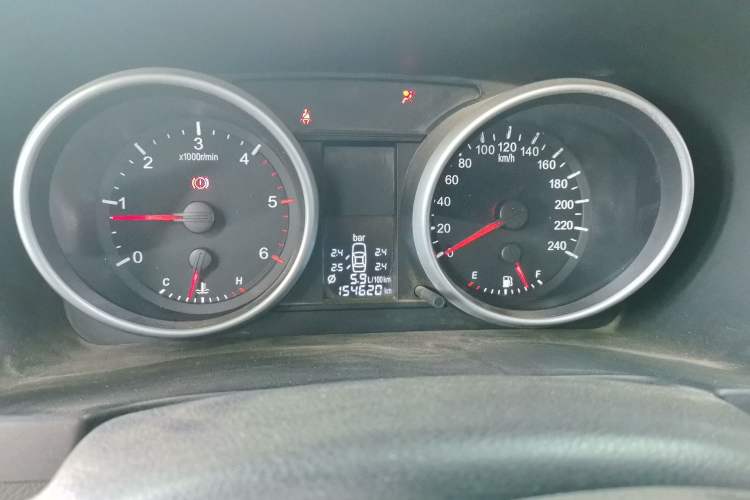 Used Haval H6 2011 Green Silence 2.0T Manual Two-Wheel Drive Elite Model Instrument Cluster