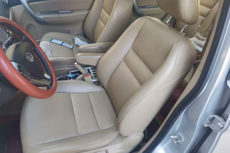 Used Haval H6 2011 2.0L Manual Two-Wheel Drive Urban Version Left Front Seat