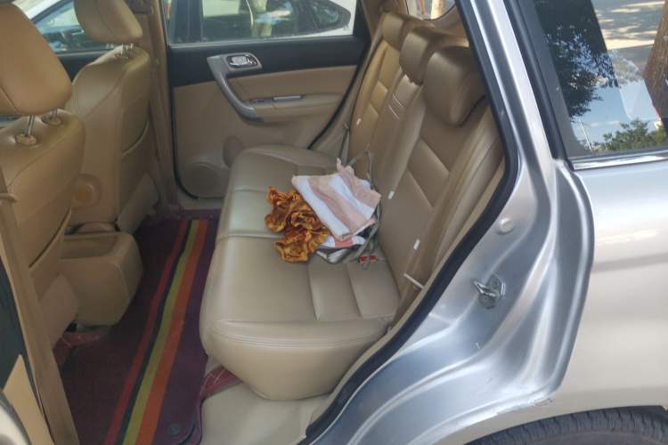 Used Haval H6 2011 2.0L Manual Two-Wheel Drive Urban Version Left Rear Seat