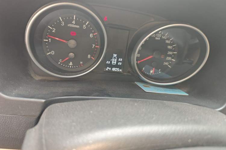Used Haval H6 2011 2.0L Manual Two-Wheel Drive Elite Version Odometer Close Up