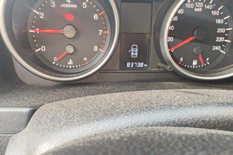Used Haval H6 2011 2.0L Manual Two-Wheel Drive Urban Version Odometer Close Up