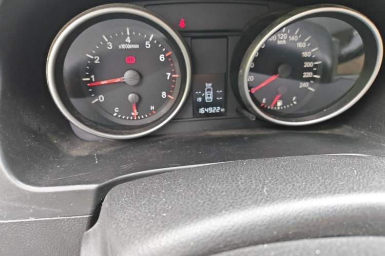 Used Haval H6 2011 2.0L Manual Two-Wheel Drive Elite Version Odometer Close Up