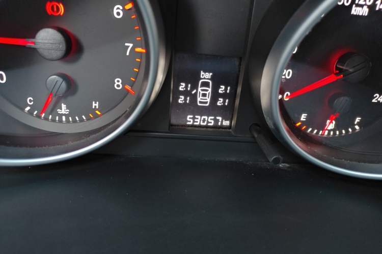 Used Haval H6 2011 2.0L Manual Two-Wheel Drive Elite Version Odometer Close Up