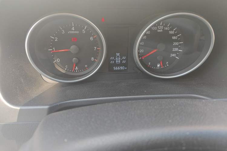 Used Haval H6 2011 2.0L Manual Two-Wheel Drive Elite Version Odometer Close Up