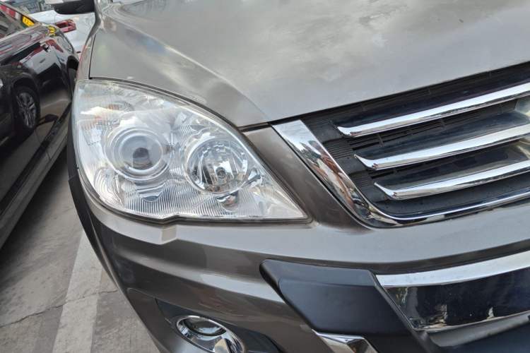 Used Haval H6 2011 2.0L Manual Two-Wheel Drive Elite Version Right Front Headlight