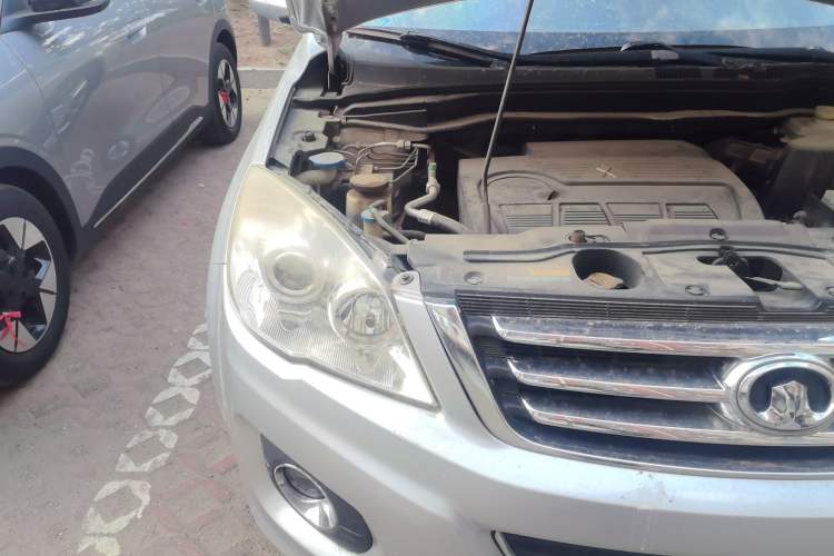 Used Haval H6 2011 2.0L Manual Two-Wheel Drive Elite Version Right Front Headlight