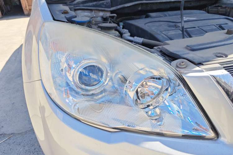 Used Haval H6 2011 2.0L Manual Two-Wheel Drive Elite Version Right Front Headlight