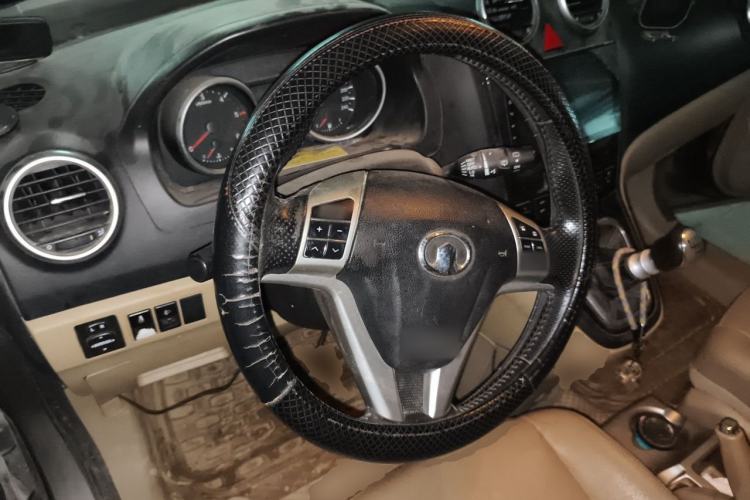 Used Haval H6 2011 Green Silence 2.0T Manual Two-Wheel Drive Elite Model Steering Wheel