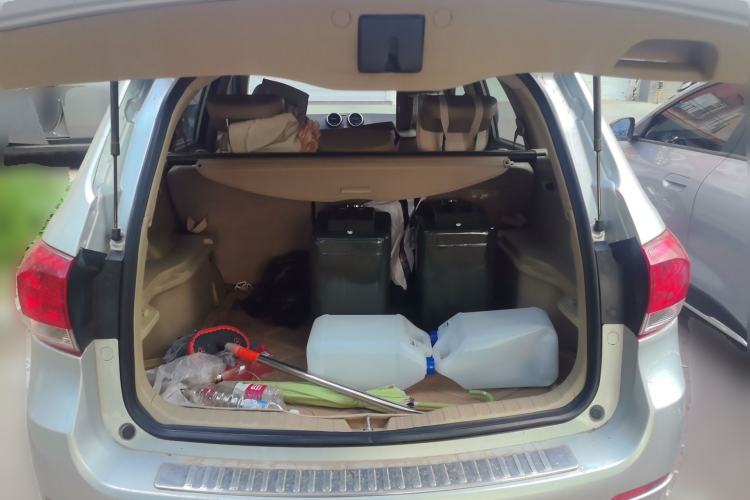 Used Haval H6 2011 2.0L Manual Two-Wheel Drive Elite Version Trunk
