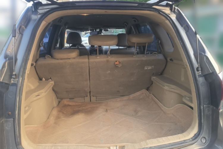 Used Haval H6 2011 2.0L Manual Two-Wheel Drive Elite Version Trunk