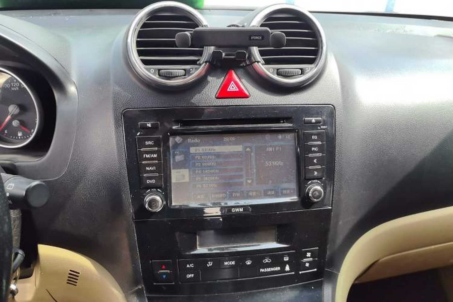 Used Haval H6 2011 2.0L Manual Two-Wheel Drive Urban Version Audio And AC Panel