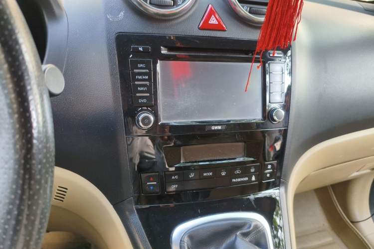 Used Haval H6 2011 2.0L Manual Two-Wheel Drive Elite Version Audio And AC Panel