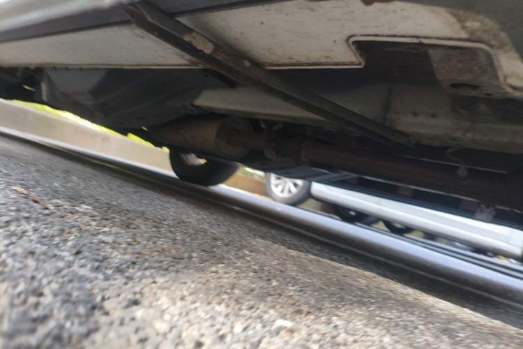 Used Haval H6 2011 2.0L Manual Two-Wheel Drive Elite Version Chassis Front Right