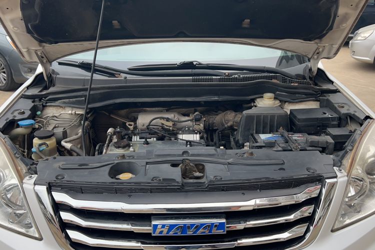 Used Haval H6 2011 2.0L Manual Two-Wheel-Drive Prestige Version Engine Bay