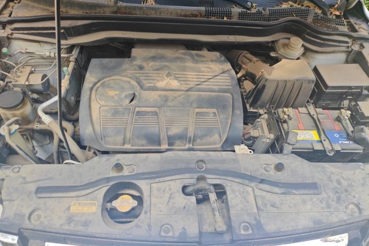Used Haval H6 2011 2.0L Manual Two-Wheel-Drive Prestige Version Engine Bay