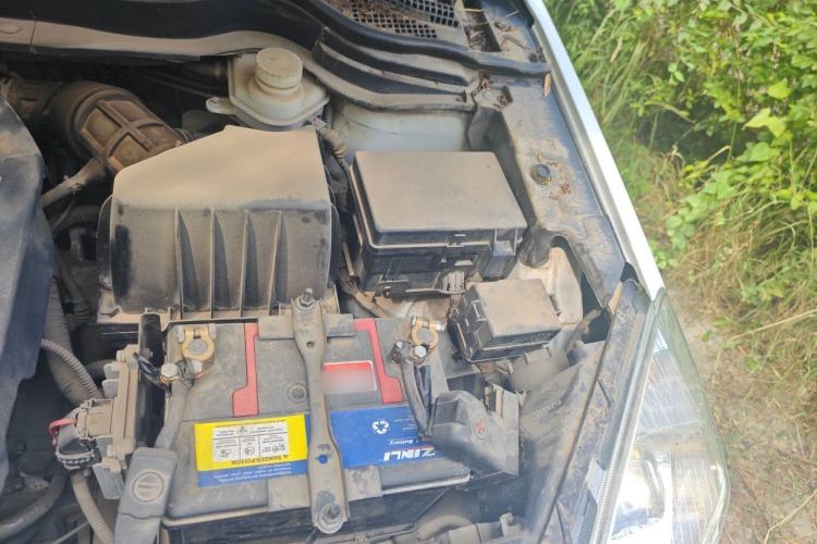 Used Haval H6 2011 2.0L Manual Two-Wheel-Drive Prestige Version Engine Bay Left