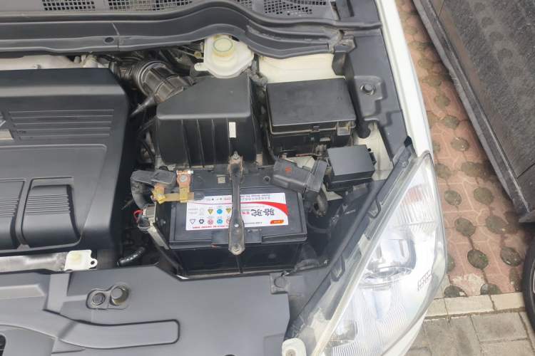 Used Haval H6 2011 2.0L Manual Two-Wheel Drive Elite Version Engine Bay Left