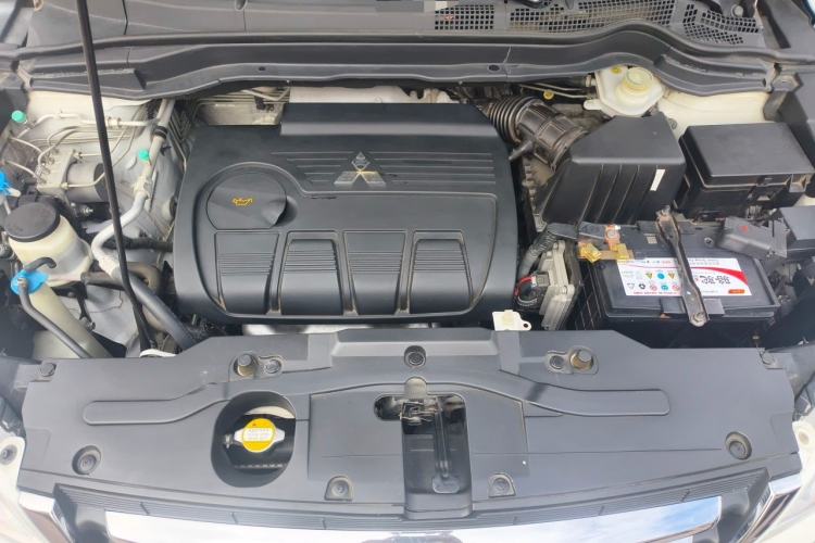 Used Haval H6 2011 2.0L Manual Two-Wheel Drive Elite Version Engine Bay