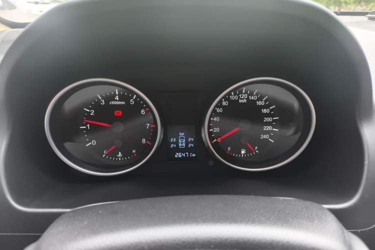 Used Haval H6 2011 2.0L Manual Two-Wheel Drive Elite Version Instrument Cluster
