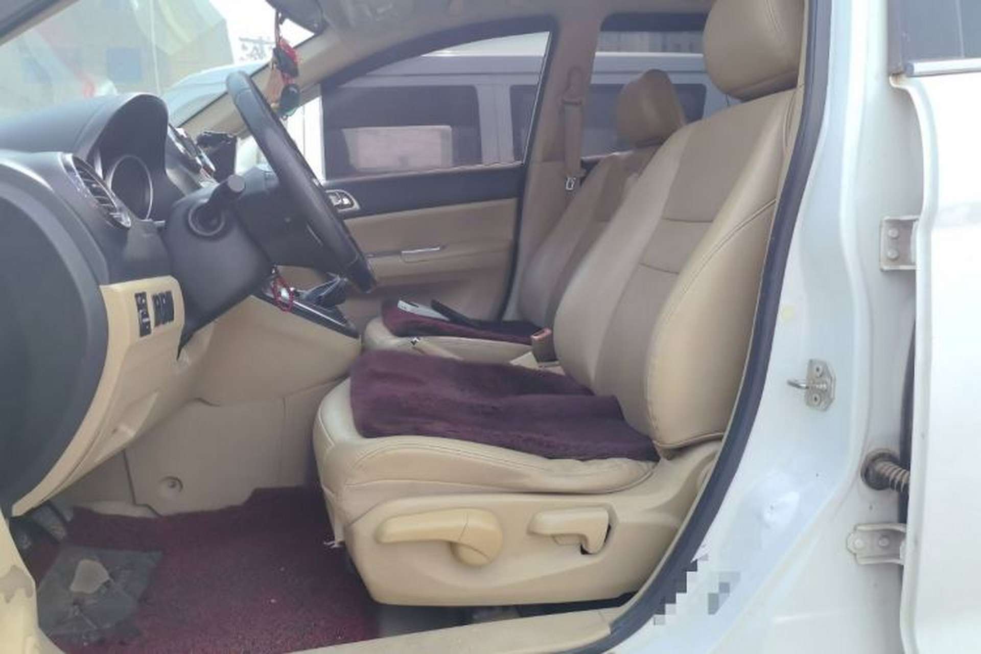 Used Haval H6 2011 2.0L Manual Two-Wheel Drive Urban Version Left Front Seat