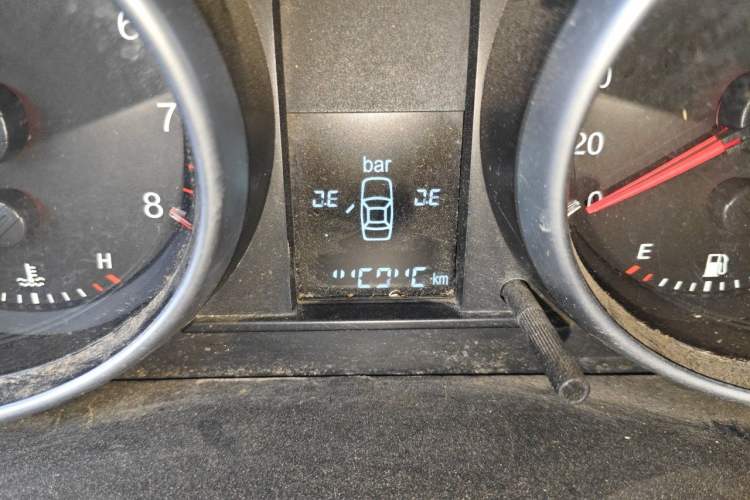 Used Haval H6 2011 2.0L Manual Two-Wheel Drive Urban Version Odometer Close Up
