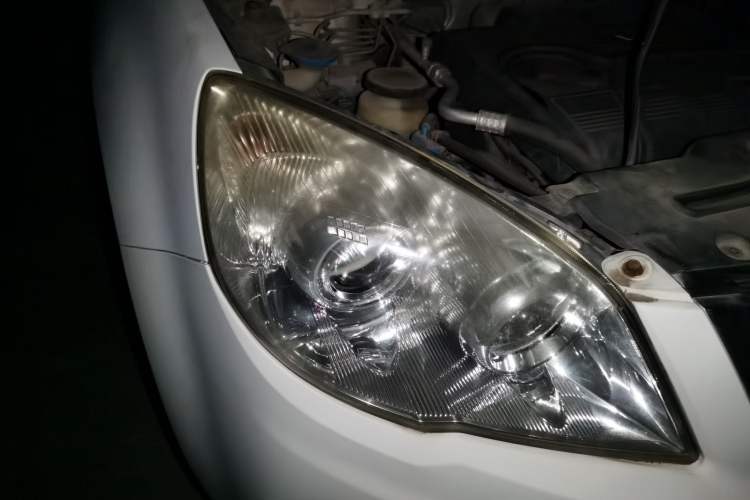 Used Haval H6 2011 2.0L Manual Two-Wheel Drive Elite Version Right Front Headlight