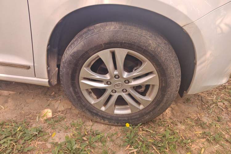 Used Haval H6 2011 2.0L Manual Two-Wheel-Drive Prestige Version Right Front Wheel Hub