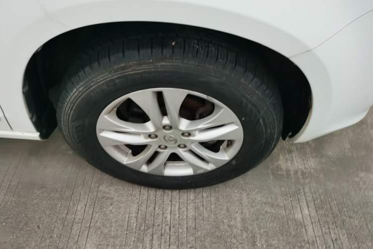 Used Haval H6 2011 2.0L Manual Two-Wheel Drive Elite Version Right Front Wheel Hub