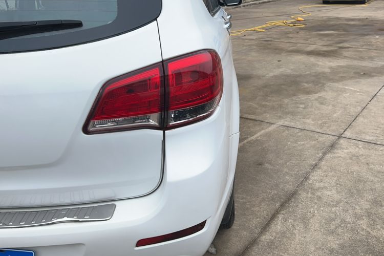 Used Haval H6 2011 2.0L Manual Two-Wheel-Drive Prestige Version Right Rear Taillight