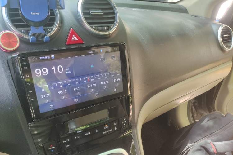 Used Haval H6 2012 1.5T Manual Two-Wheel Drive Prestige Version Audio And AC Panel