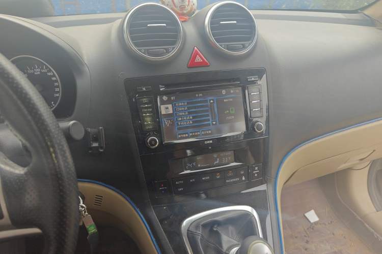 Used Haval H6 2012 1.5T Manual Two-Wheel Drive Prestige Version Audio And AC Panel