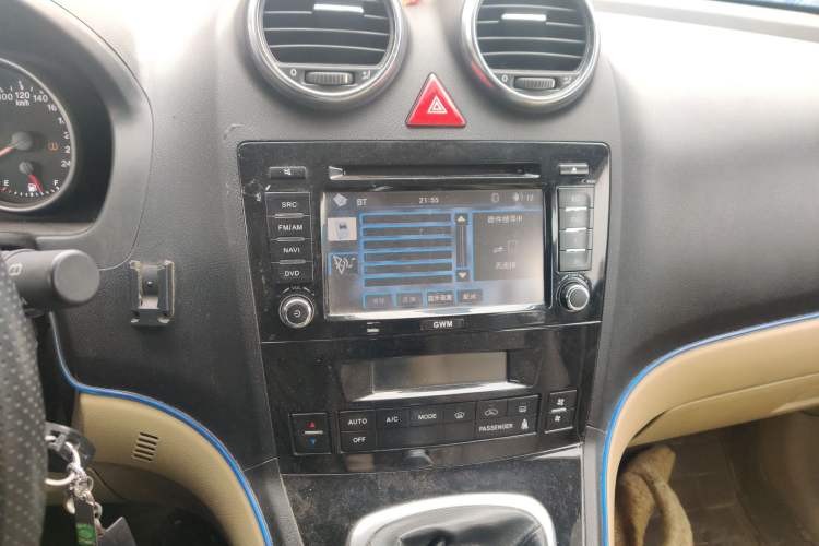 Used Haval H6 2012 1.5T Manual Two-Wheel Drive Prestige Version Audio And AC Panel