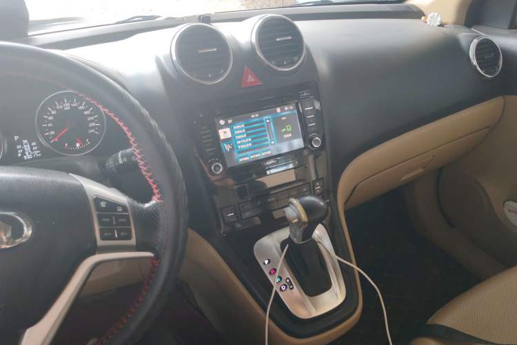 Used Haval H6 2012 2.4L Automatic Two-Wheel Drive Elite Version Audio And AC Panel