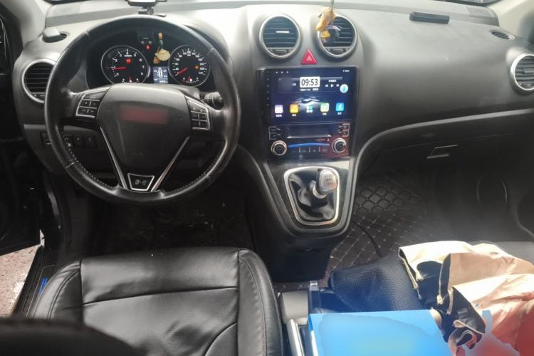Used Haval H6 2012 1.5T Manual Two-Wheel Drive Elite Model Center Console