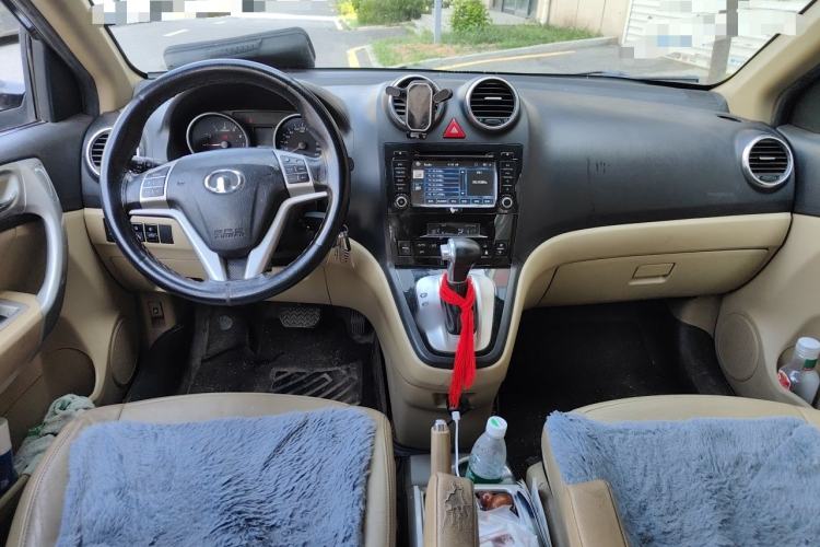 Used Haval H6 2012 2.4L Automatic Two-Wheel Drive Prestige Version Center Console