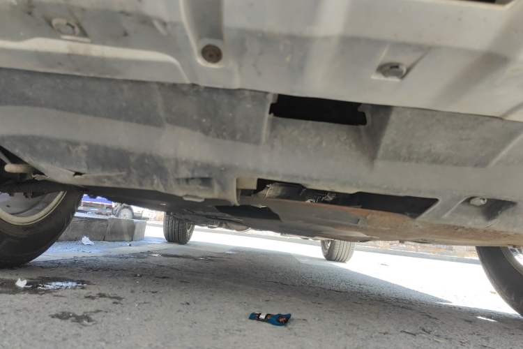 Used Haval H6 2012 1.5T Manual Two-Wheel Drive Urban Version Chassis Front