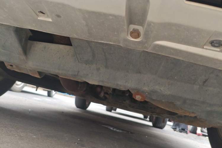 Used Haval H6 2012 2.4L Automatic Two-Wheel Drive Elite Version Chassis Front