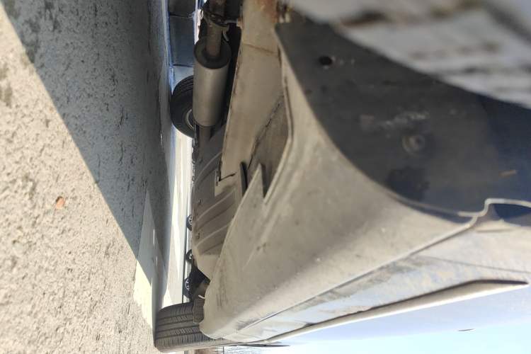 Used Haval H6 2012 1.5T Manual Two-Wheel Drive Urban Version Chassis Front Left