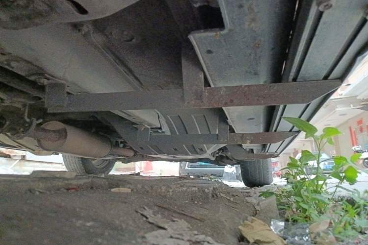Used Haval H6 2012 2.4L Automatic Two-Wheel Drive Prestige Version Chassis Front Left