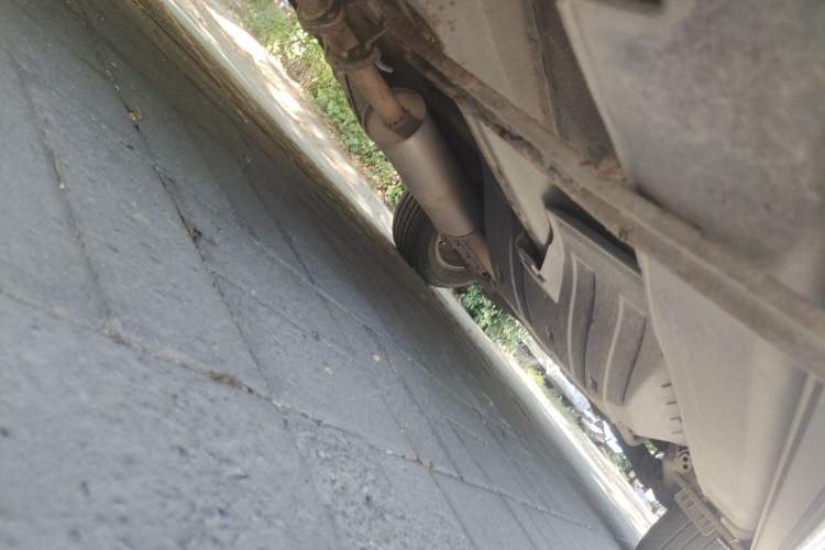 Used Haval H6 2012 1.5T Manual Two-Wheel Drive Prestige Version Chassis Front Left