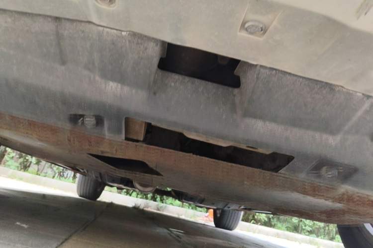 Used Haval H6 2012 2.4L Automatic Two-Wheel Drive Elite Version Chassis Front
