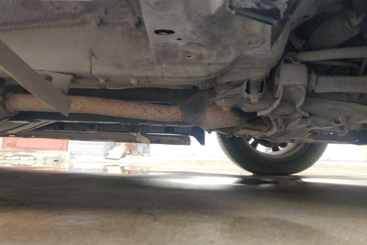 Used Haval H6 2012 1.5T Manual Two-Wheel Drive Prestige Version Chassis Front Right
