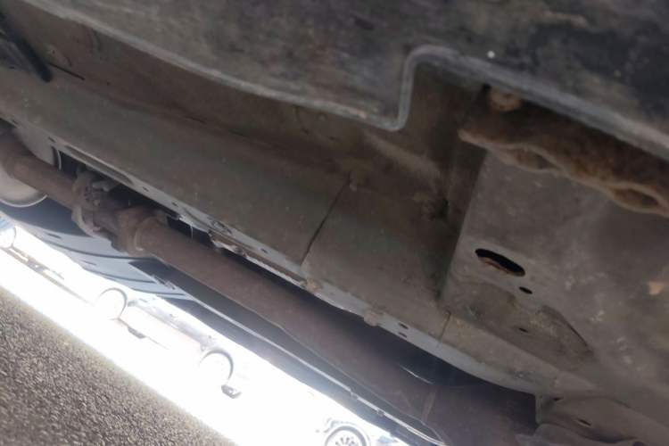 Used Haval H6 2012 1.5T Manual Two-Wheel Drive Elite Model Chassis Front Right