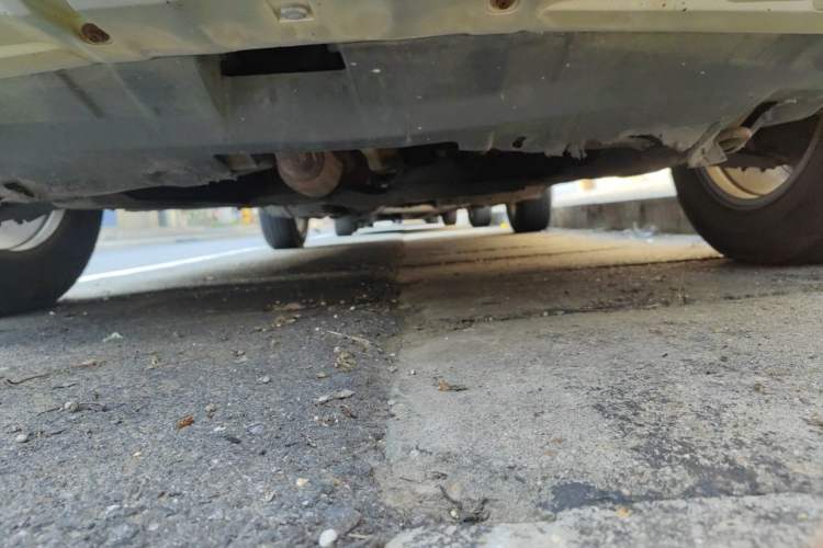 Used Haval H6 2012 2.4L Automatic Two-Wheel Drive Elite Version Chassis Front